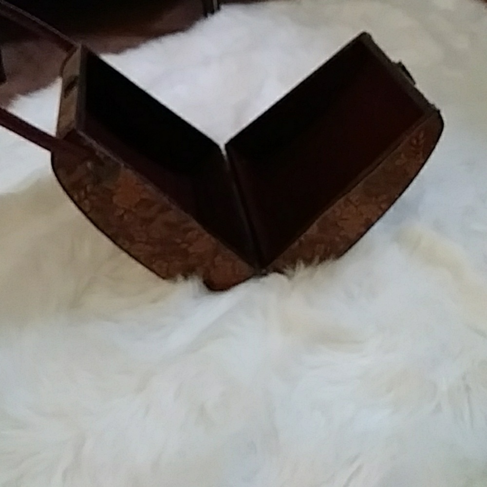 Pocket Book - image 4